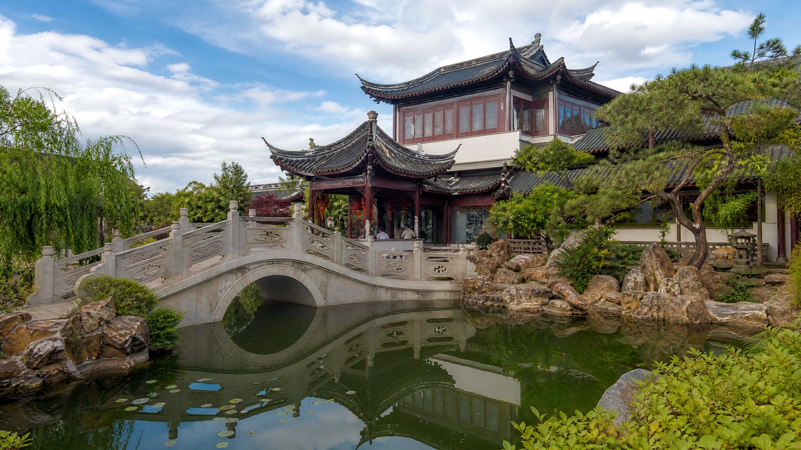 Golden Dragon Museum