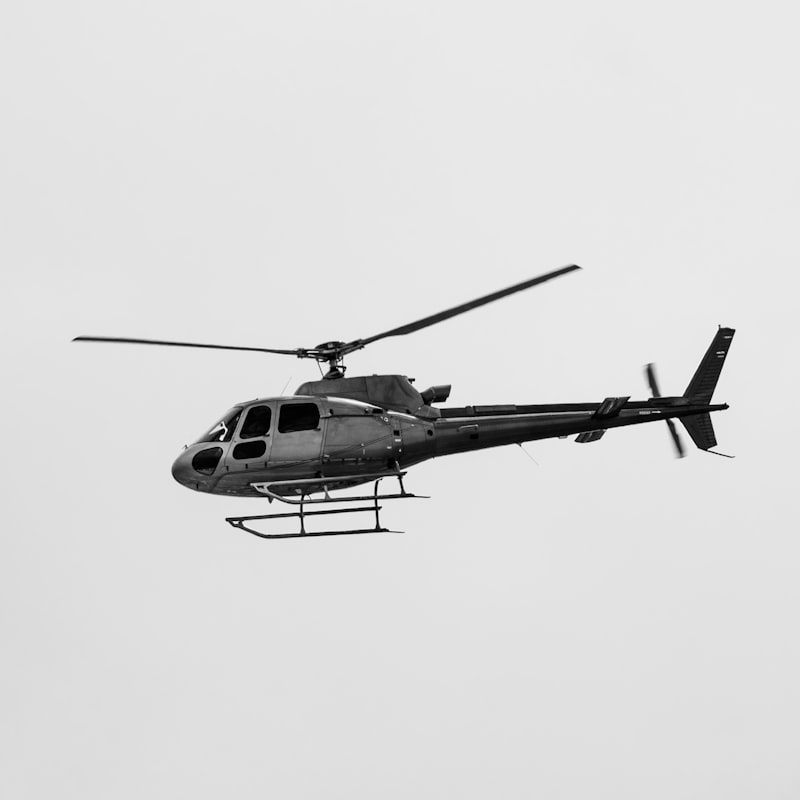 Private helicopter transfer and scenic flight Melbourne