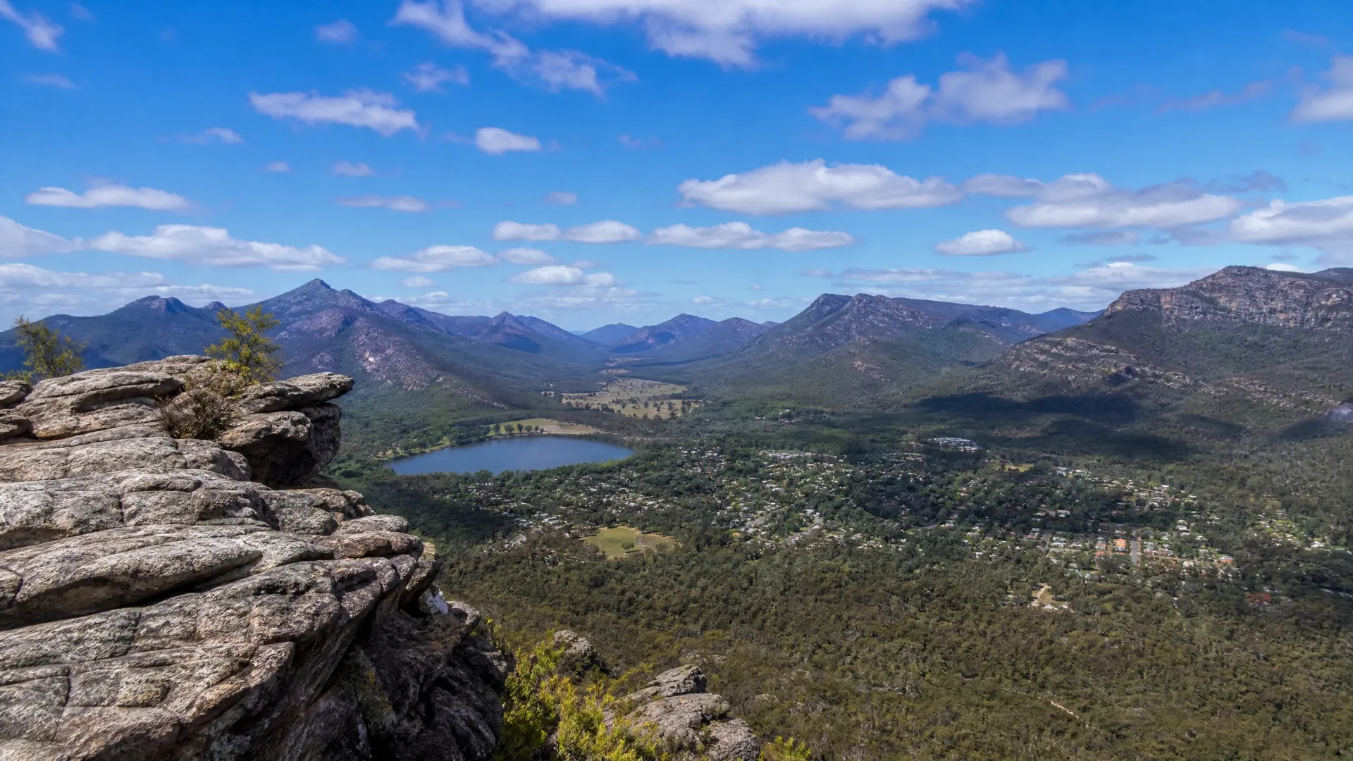 Boroka Lookout over the Grampians in western Victoria